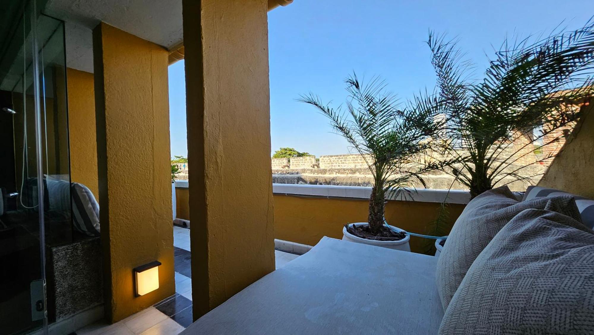 Apartamento Duplex Vista Al Mar Y Murallas Nuevo En La Ciudad Amurallada Lägenhet Cartagena Exteriör bild