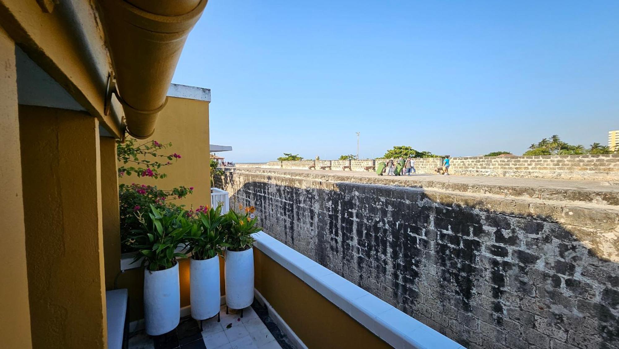 Apartamento Duplex Vista Al Mar Y Murallas Nuevo En La Ciudad Amurallada Lägenhet Cartagena Exteriör bild