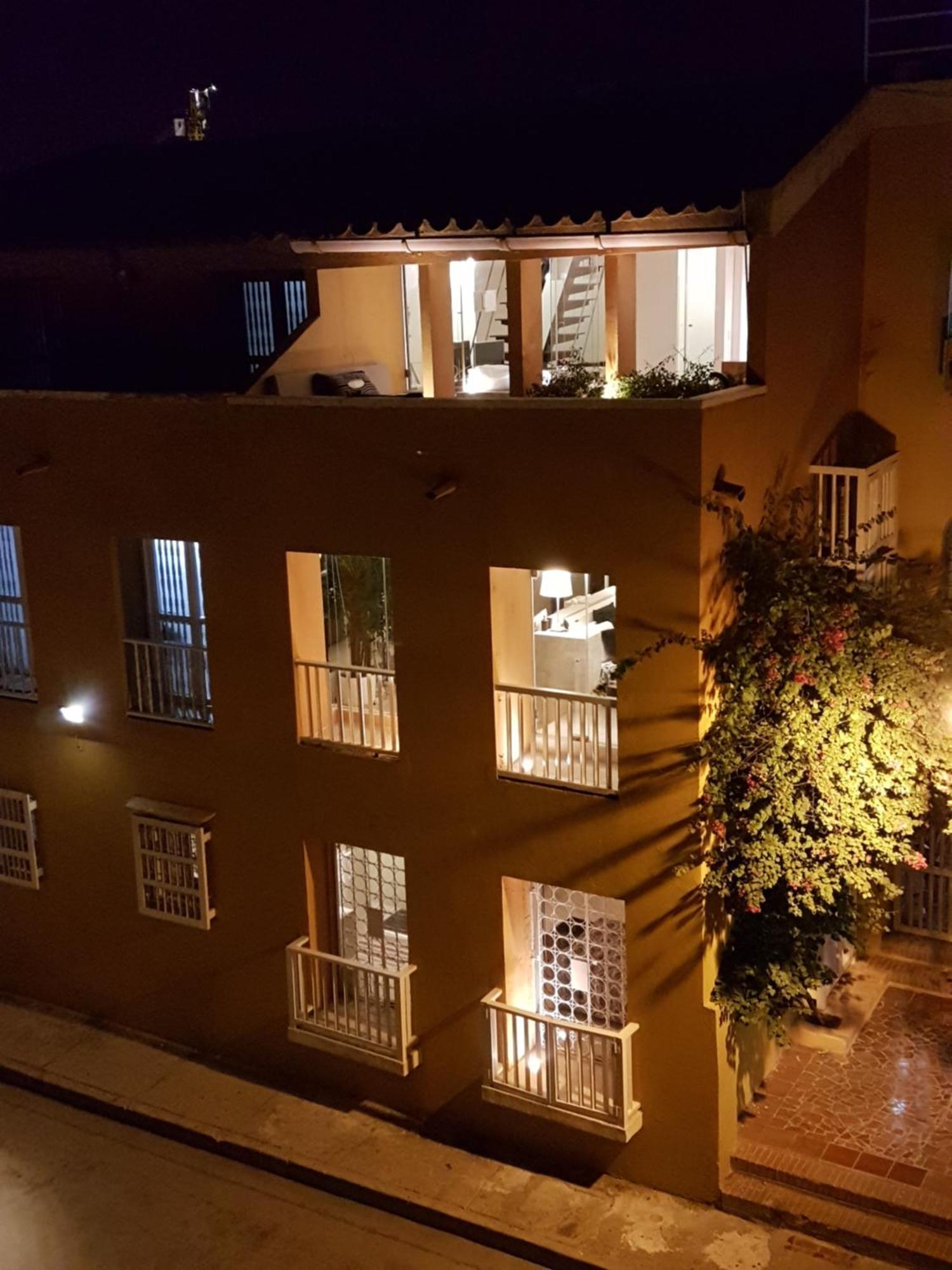 Apartamento Duplex Vista Al Mar Y Murallas Nuevo En La Ciudad Amurallada Lägenhet Cartagena Exteriör bild